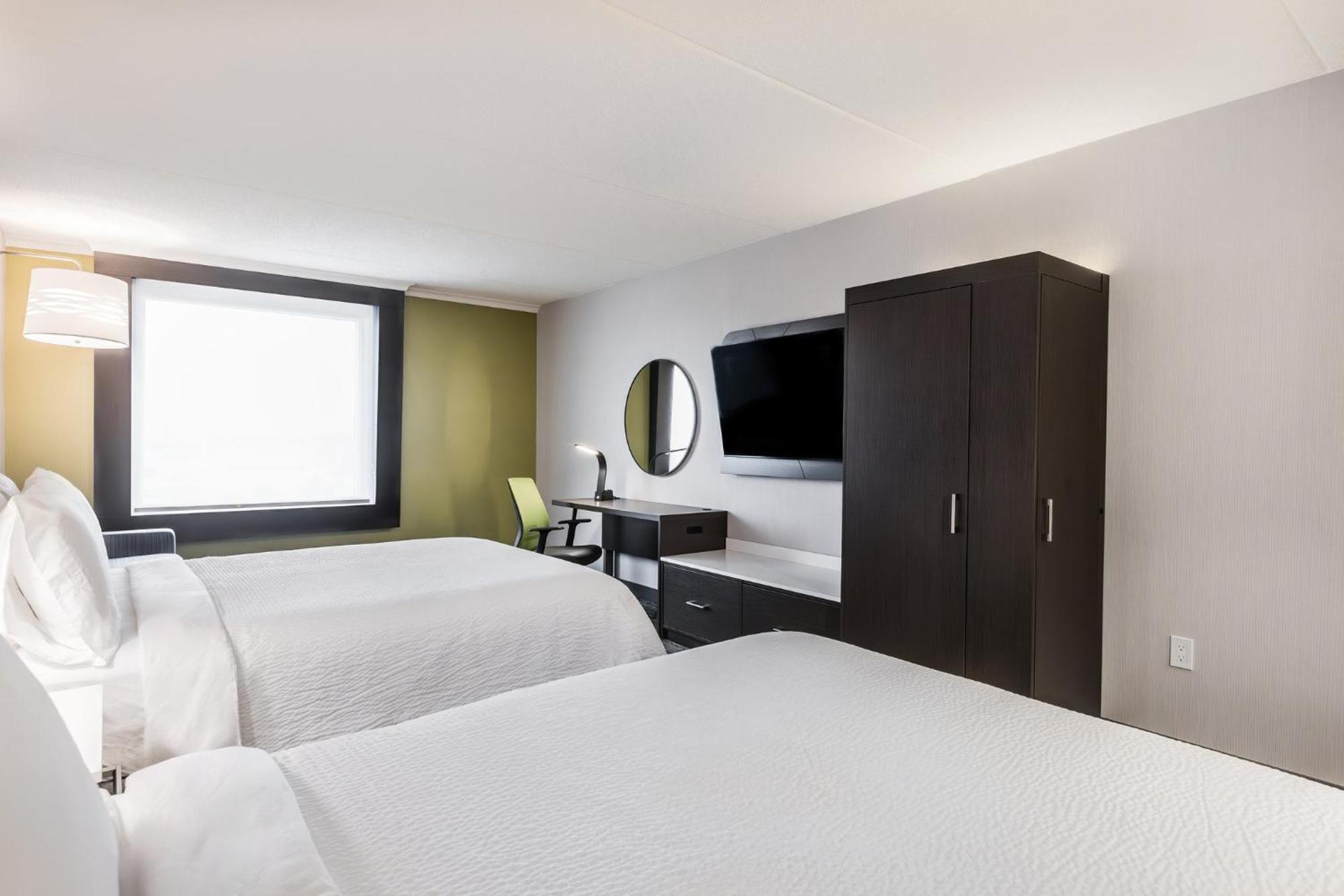 Holiday Inn Express & Suites - Toronto Airport South By Ihg ภายนอก รูปภาพ