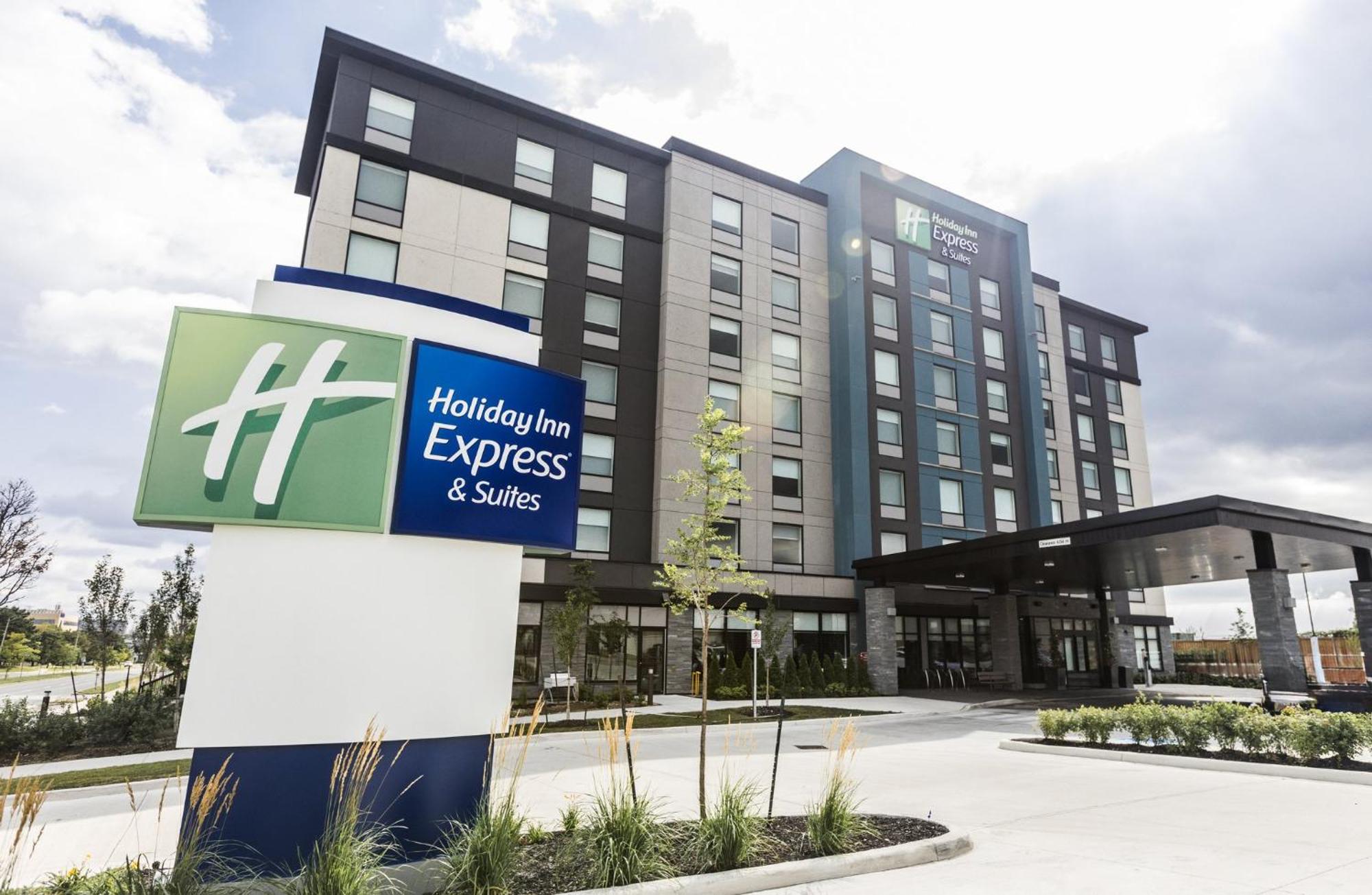 Holiday Inn Express & Suites - Toronto Airport South By Ihg ภายนอก รูปภาพ