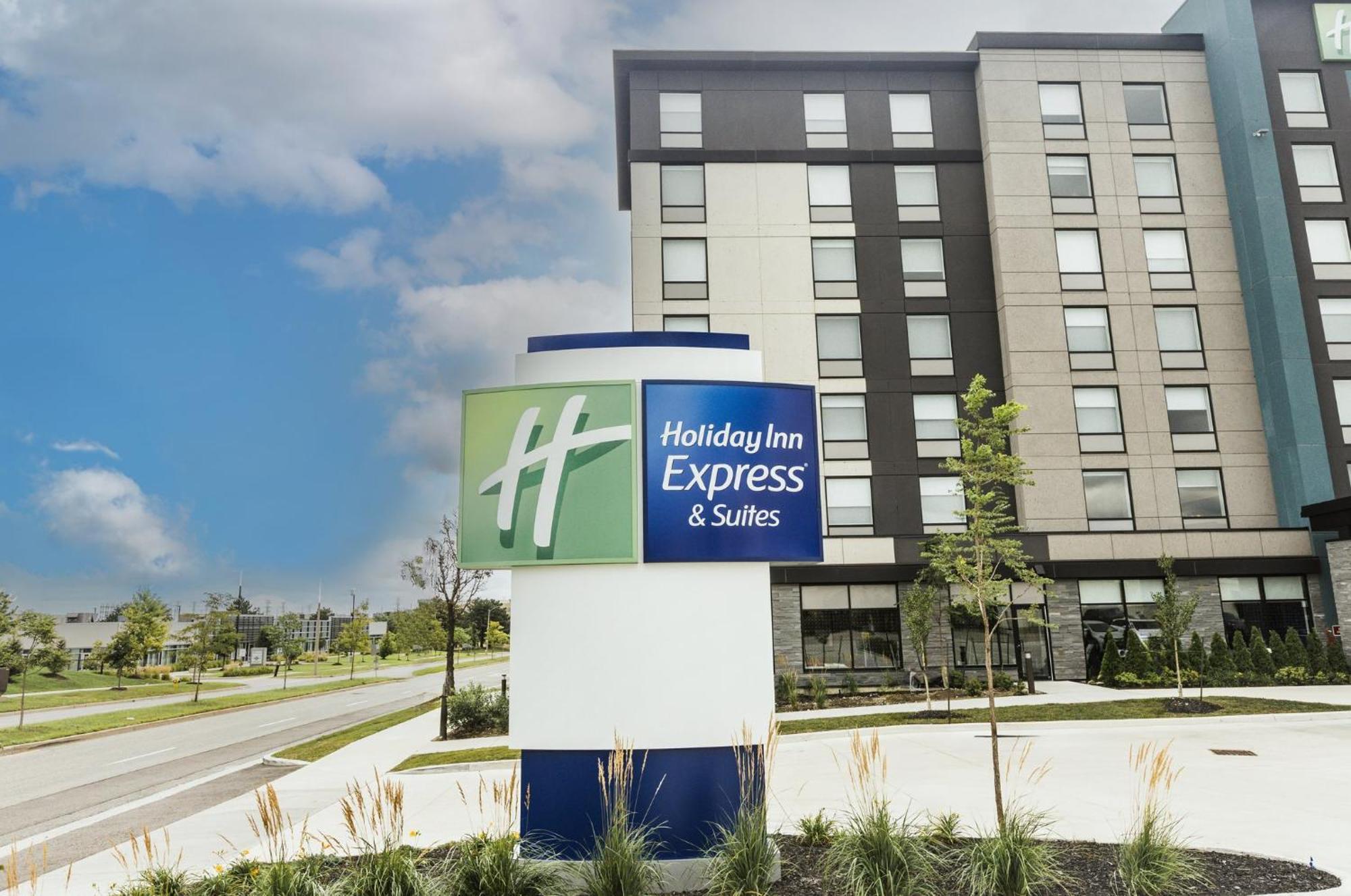 Holiday Inn Express & Suites - Toronto Airport South By Ihg ภายนอก รูปภาพ
